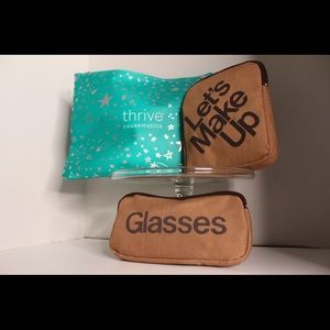I’m selling two cosmetics cases & a glasses case